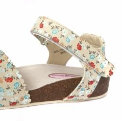 Miss Goody 2 Shoes MISS LOVE BUG WHITE ANTIQUE -Shoes Sales 13VW 359c90e9 4987 40b8 bca7 35dee877e111 800x