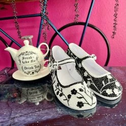 HOT CHOCOLATE DESIGN FAN MADE -Shoes Sales A28EC961 7106 4E93 9AD9 BECF7D17B367 800x