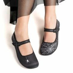 HOT CHOCOLATE DESIGN SPIDER -Shoes Sales SpiderPoster a46884cb e55b 480b 810f 4610c356af19 800x